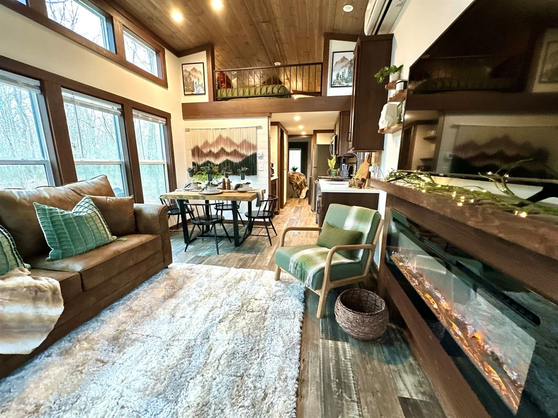 Photo of 32 Mossy Rock Ln