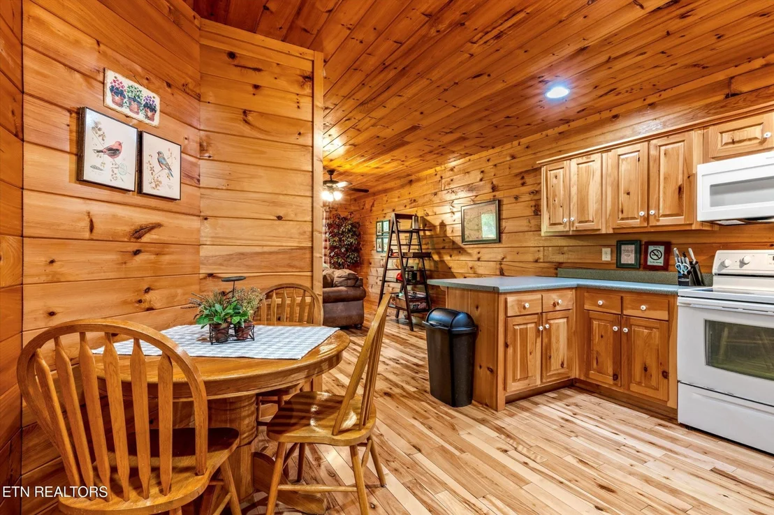 Photo of 1712 Pulaski Lane