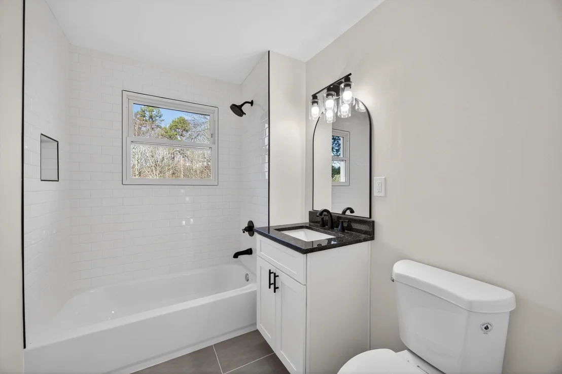 Photo of 86 West Drive