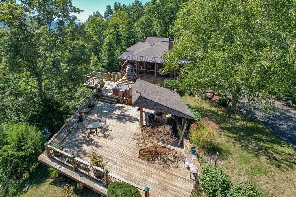 Photo of 2910 Mockingbird Way