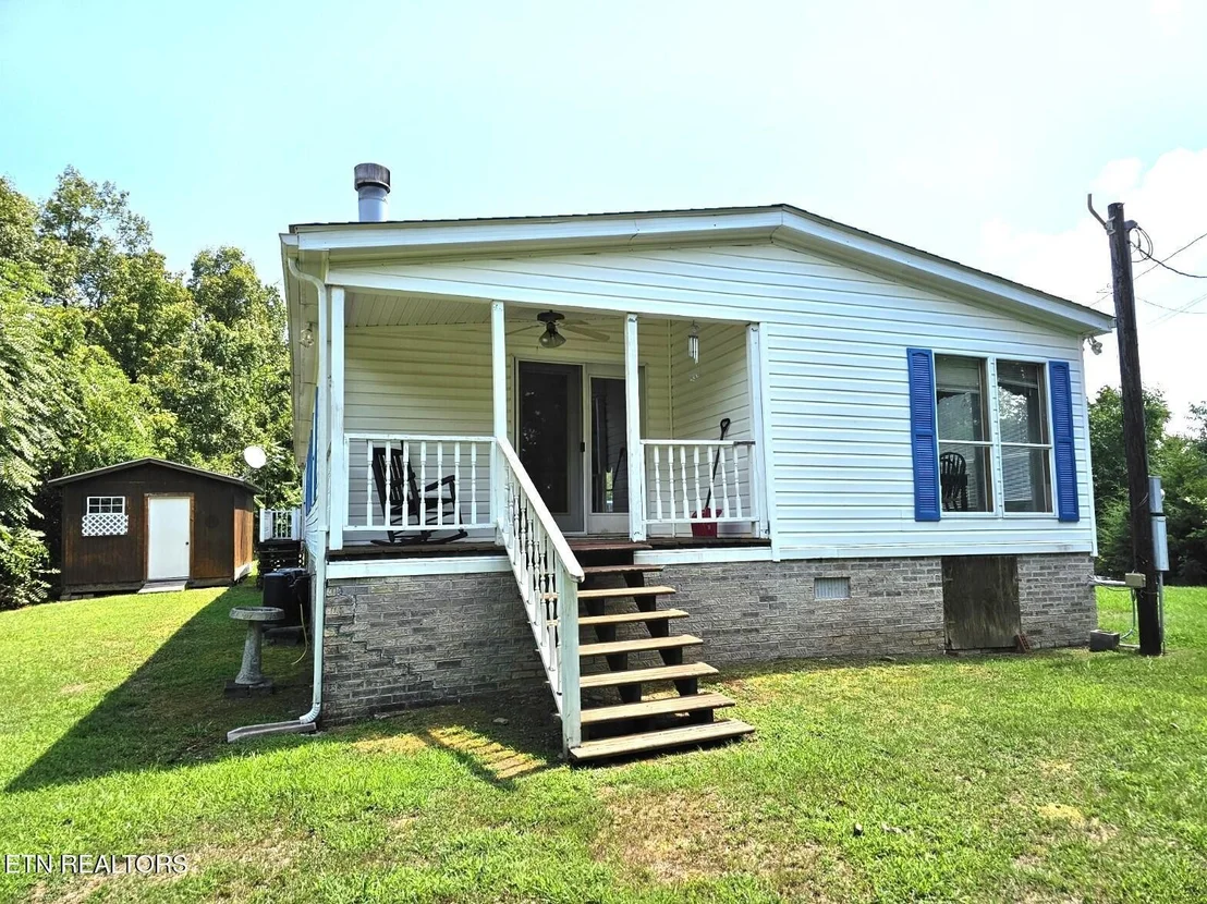 Photo of 998 Pleasure Rd