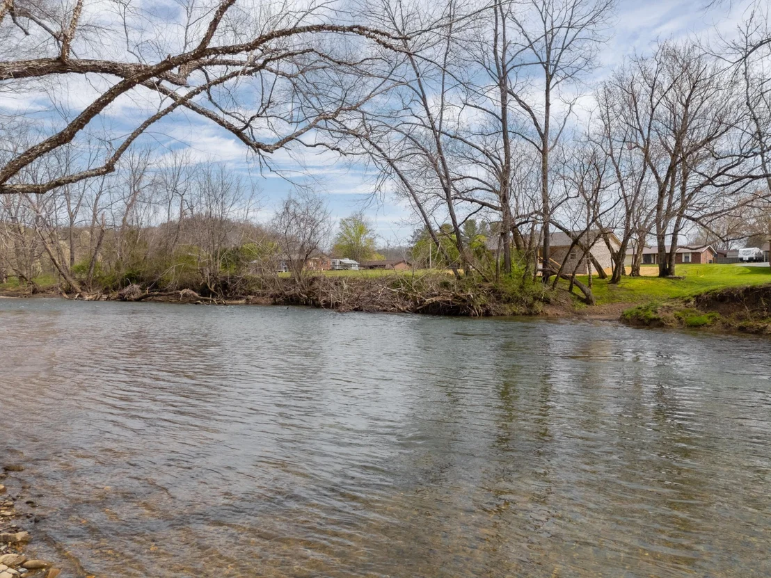 Photo of 208 Rivers Edge Lane