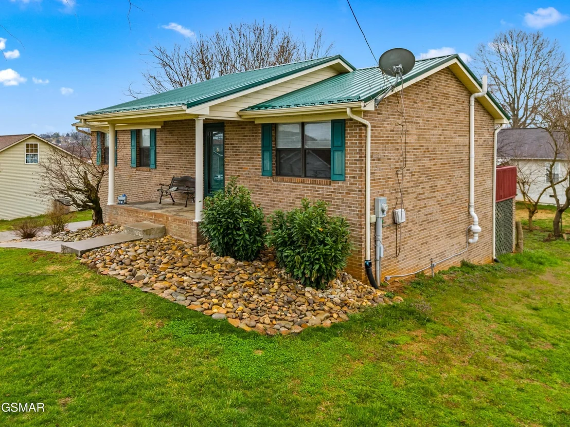 Photo of 409 Clearbrook Drive
