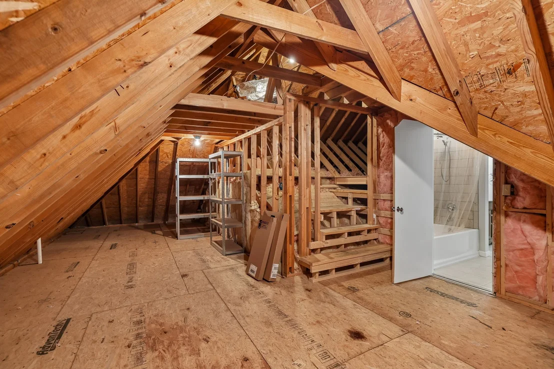 Photo of 1209 Paramount Dr