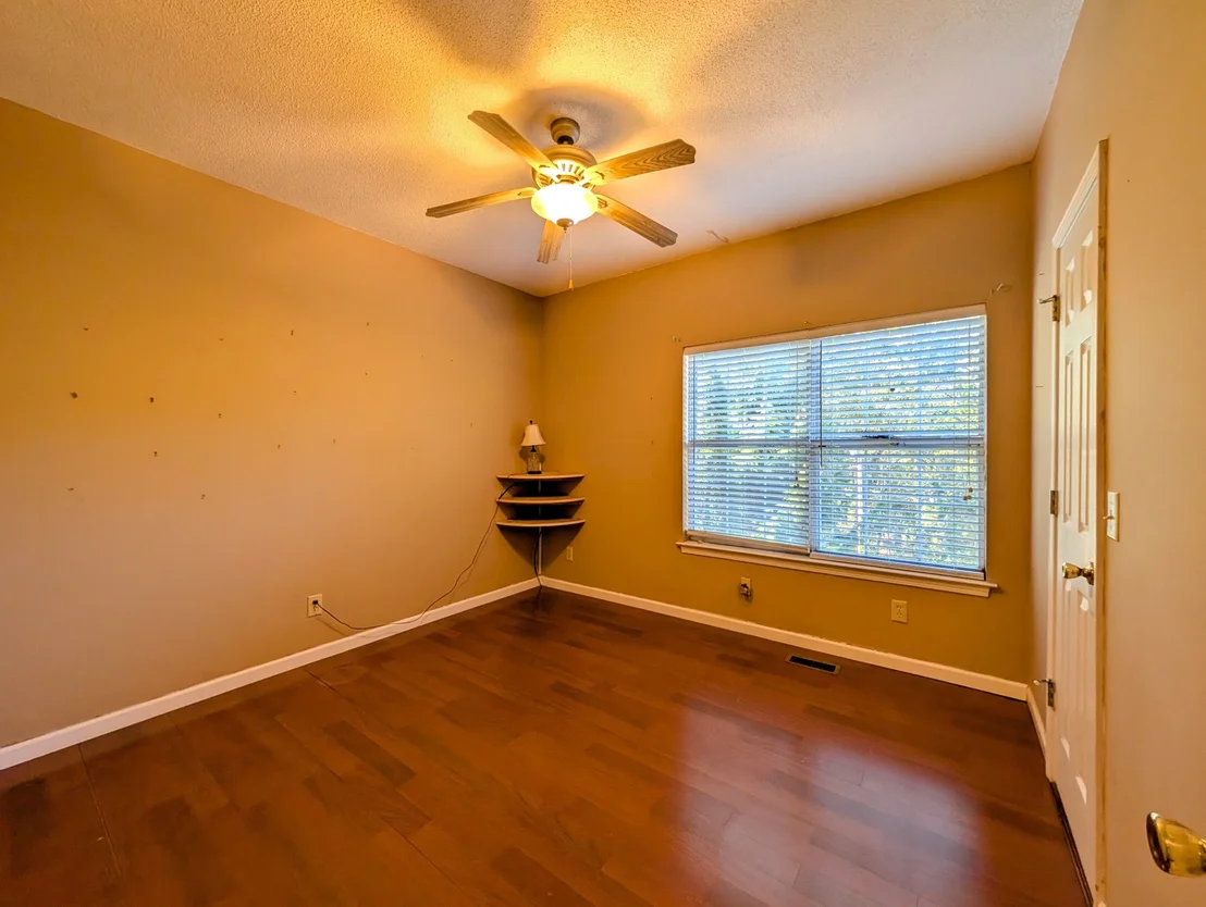 Photo of 1447 Eads Bluff Rd NW