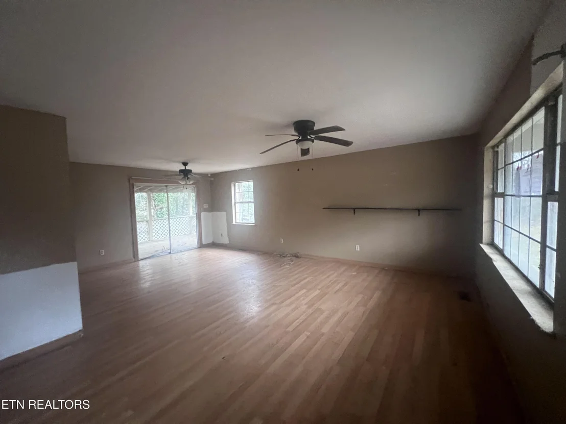 Photo of 720 Poplar Lane