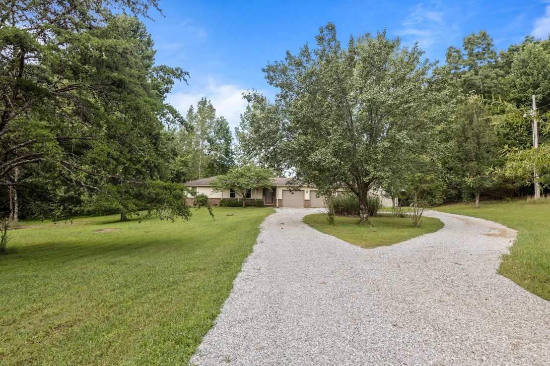 Photo of 1824 Jackson Point Road