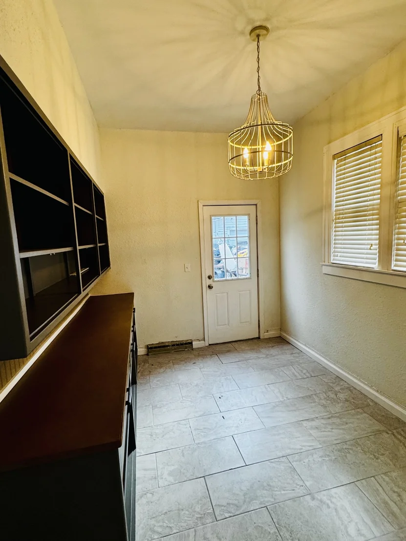 Photo of 321 Walnut St