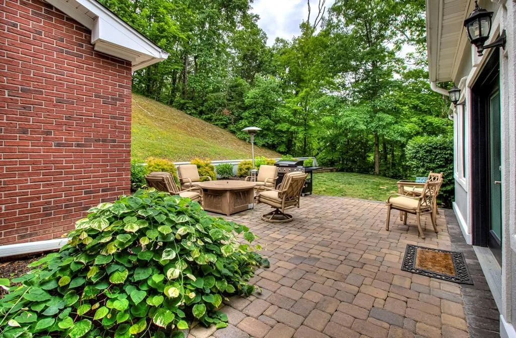 Photo of 987 Willard Way