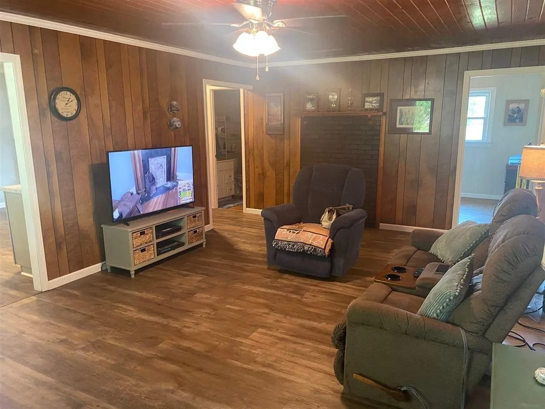 Photo of 185 QUALLS RD
