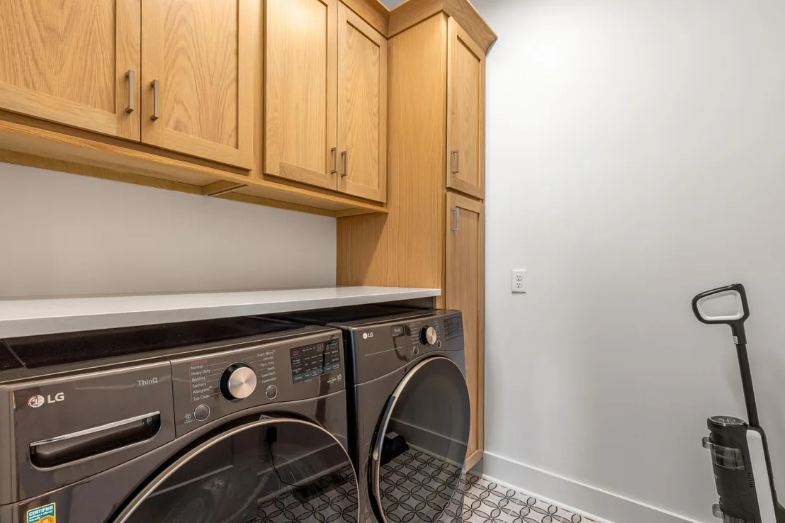 Photo of 925 Sunset Circle