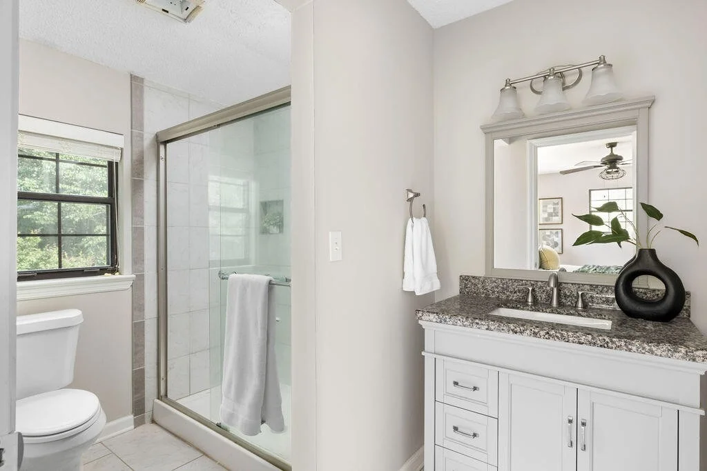 Photo of 8692 Arbutus Drive