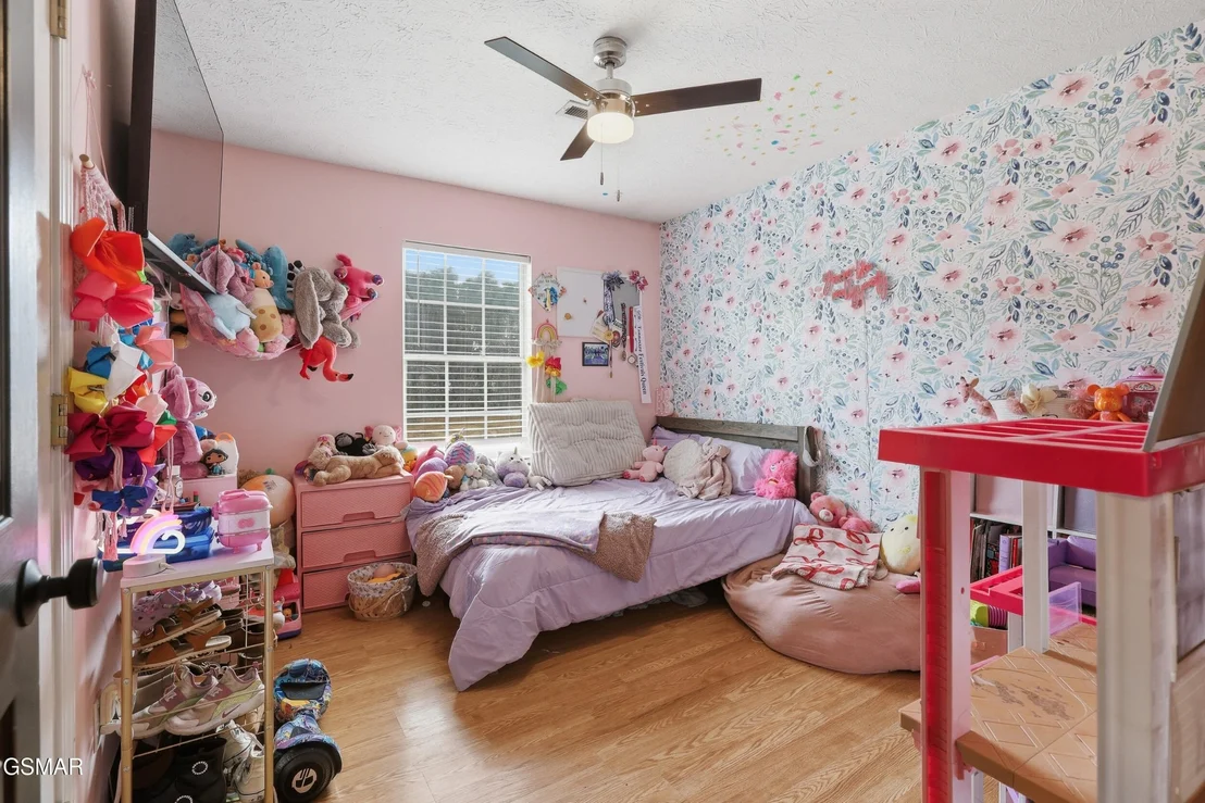 Photo of 223 River Valley Circle