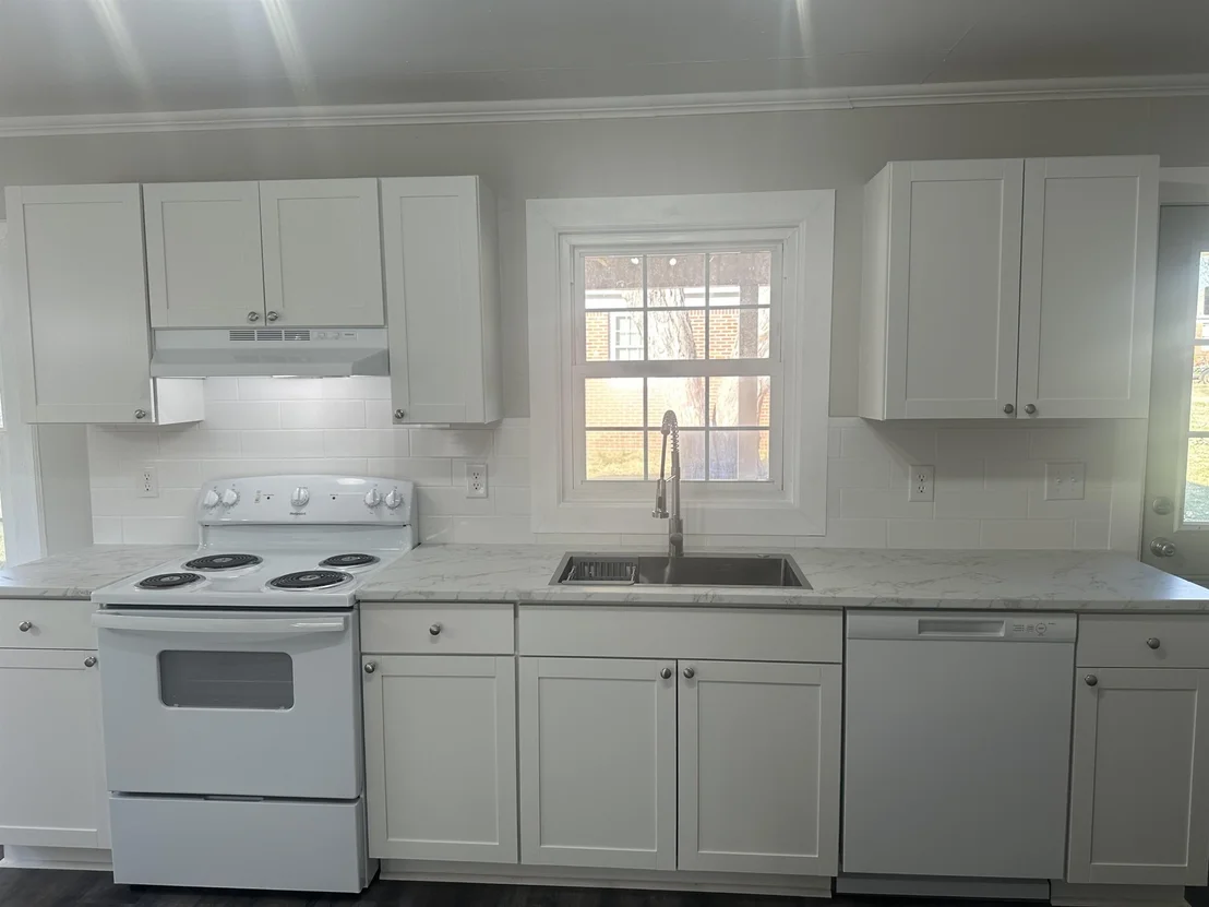 Photo of 180 Hardin RD