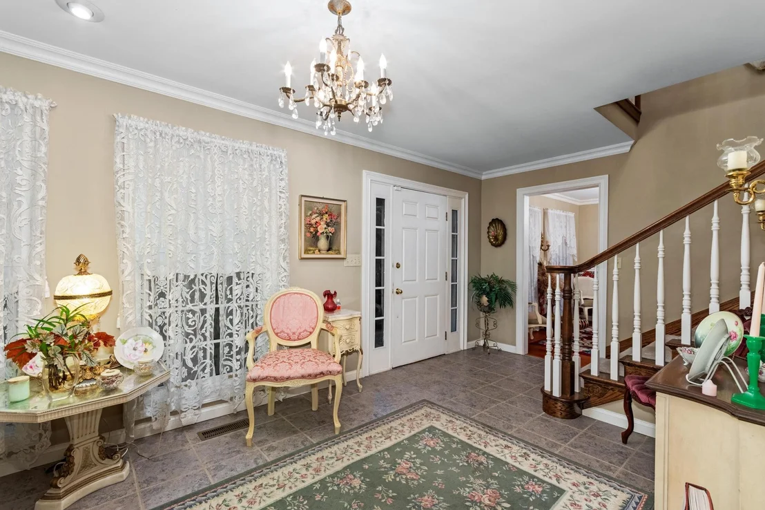 Photo of 225 Blue Springs Blvd