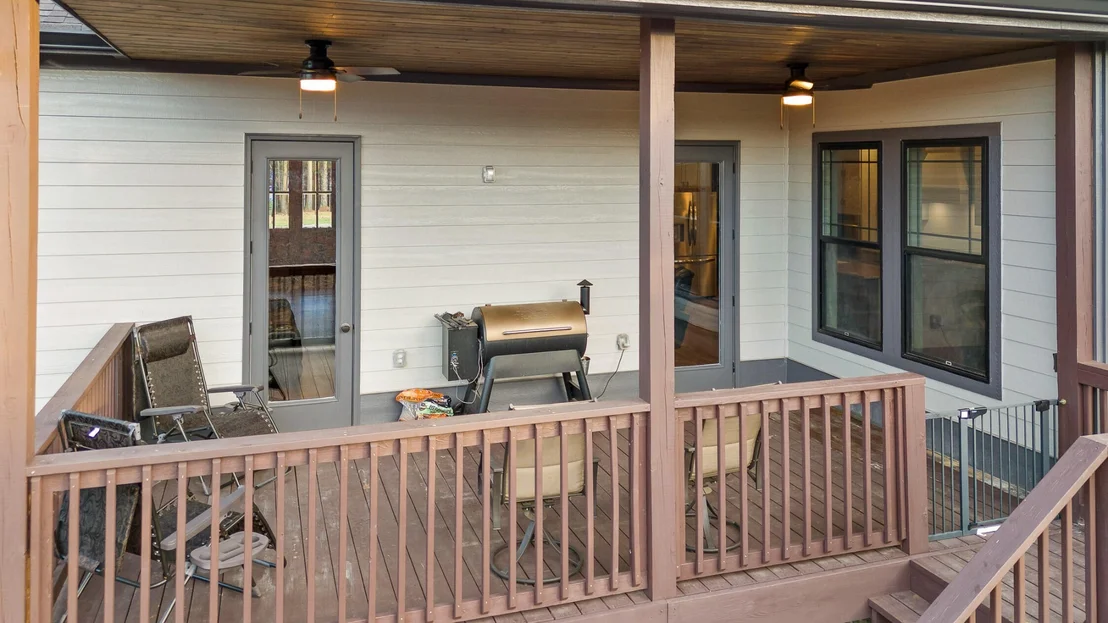 Photo of 2323 River Bluffs Drive