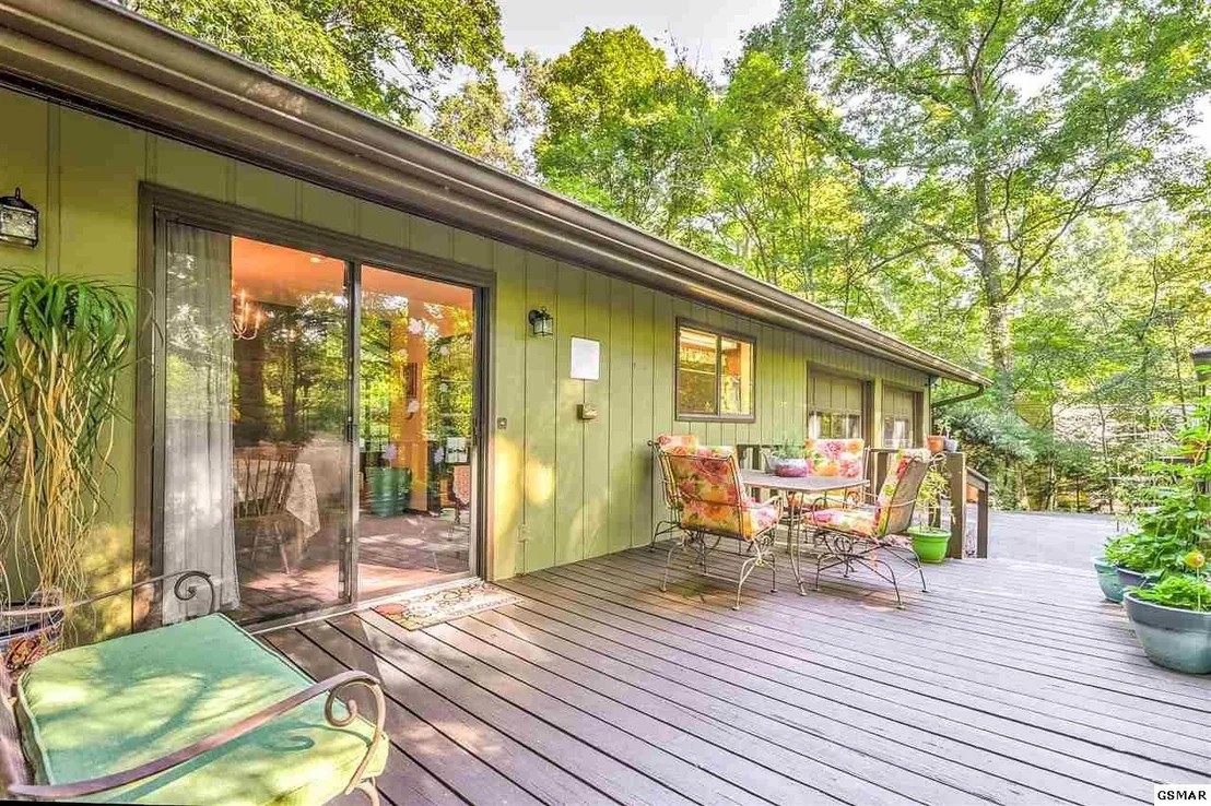 Photo of 1646 White Oak Drive