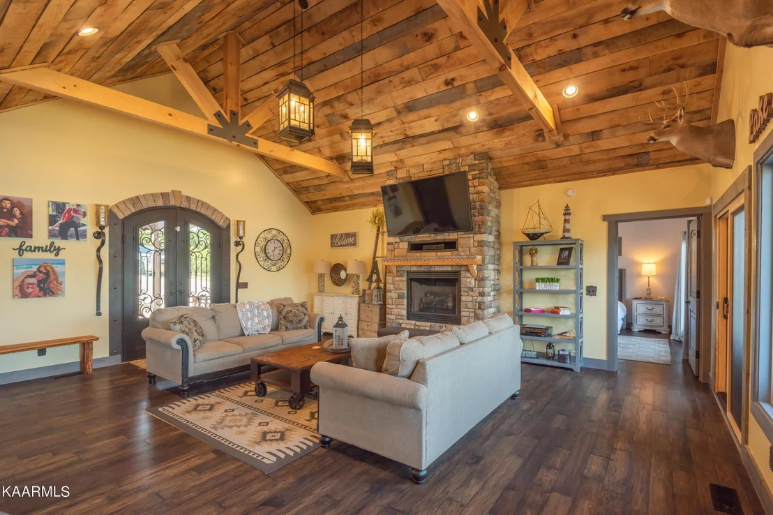 Photo of 499 Chilhowee Lane