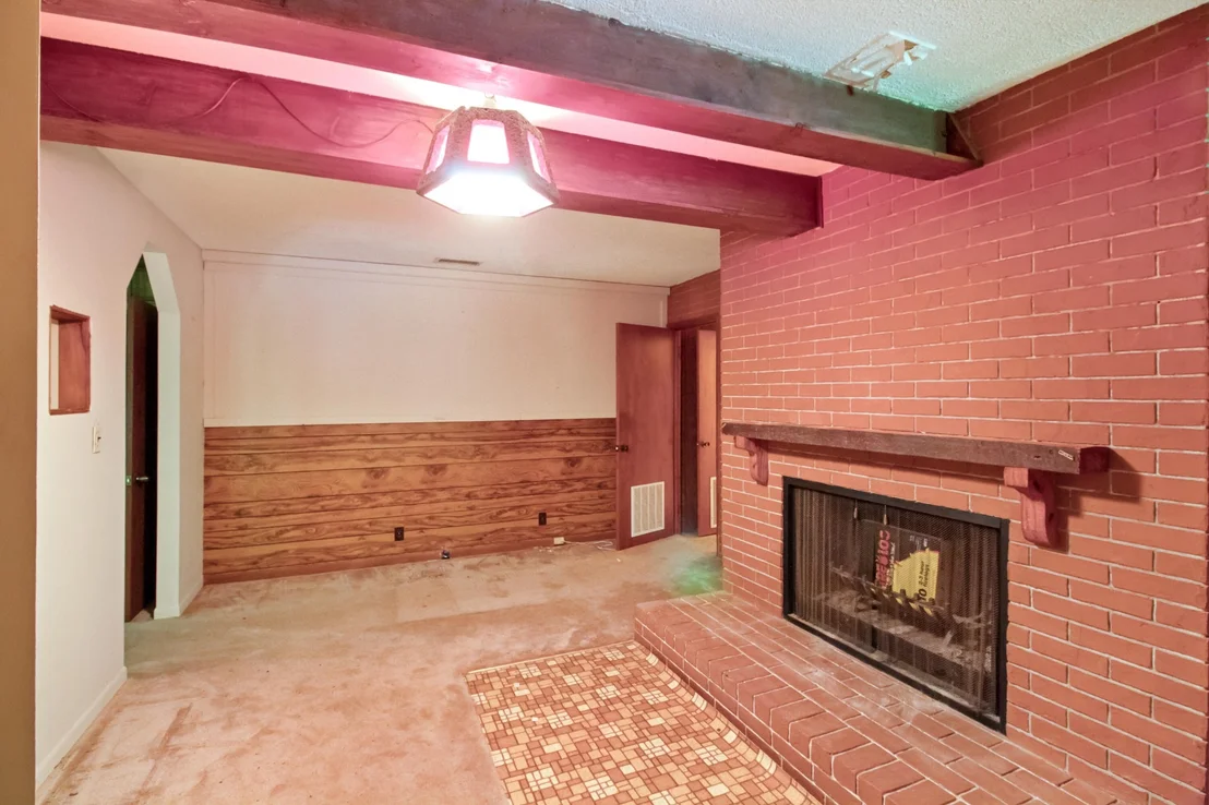 Photo of 819 Dudley Drive