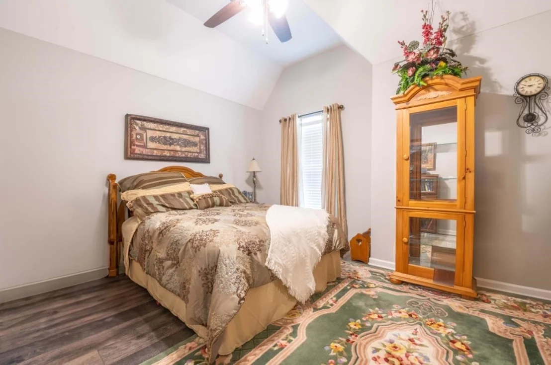 Photo of 240 HEDGE ROSE BLVD