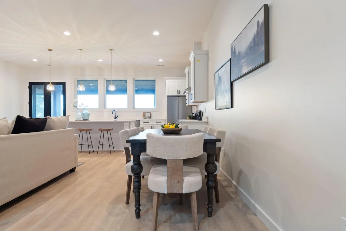 Photo of 900 Valley View Drive