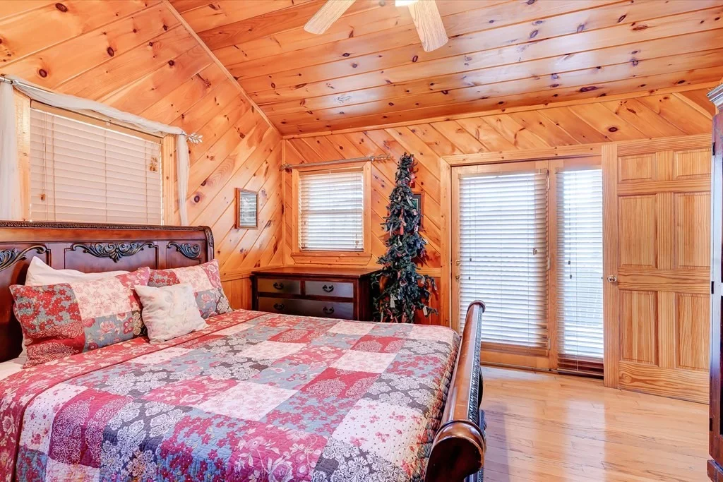 Photo of 2732 PINE CREST Lane