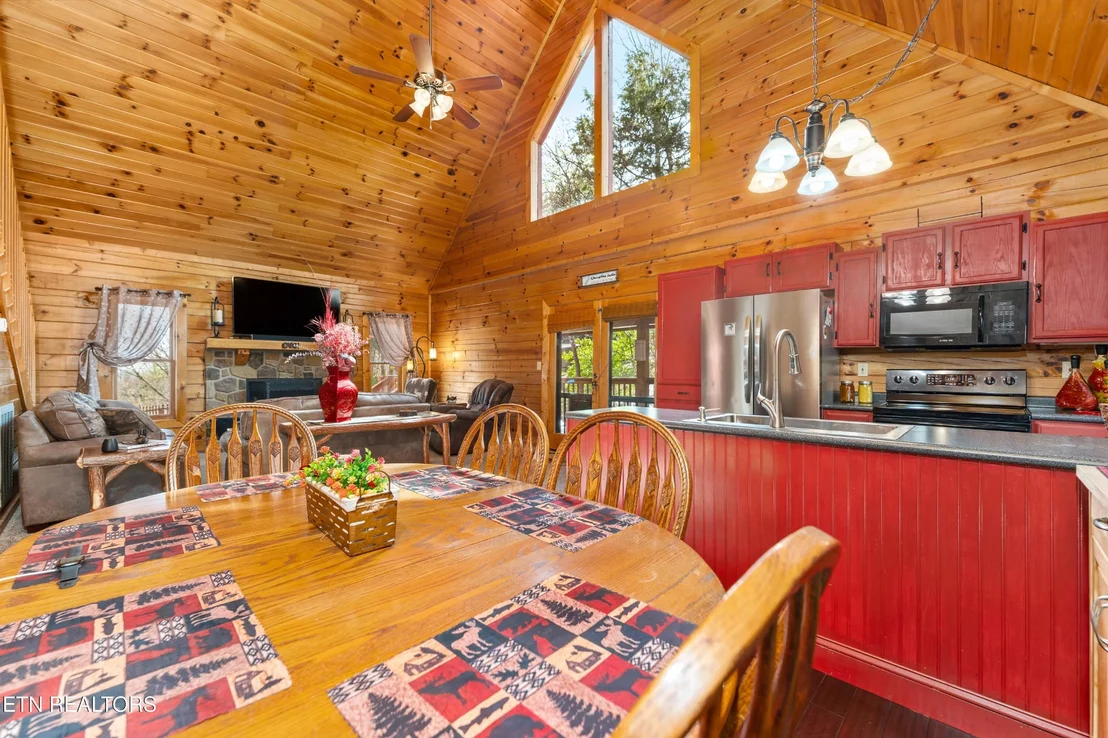 Photo of 1074 Willard Way
