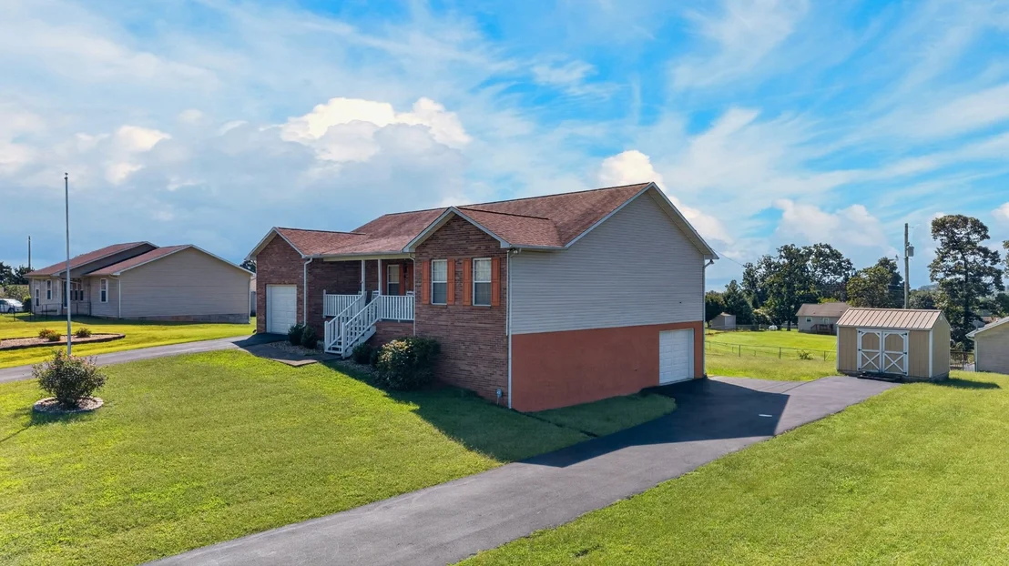Photo of 664 Keene Cir