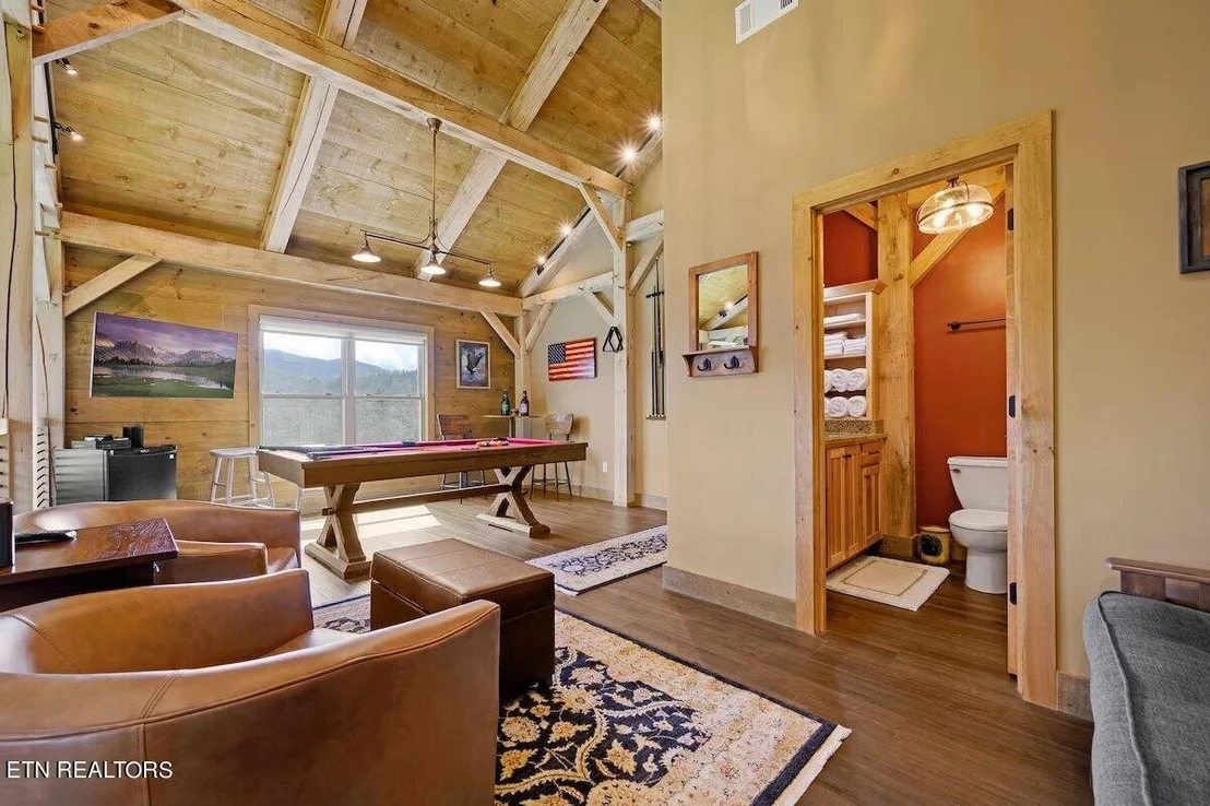 Photo of 4032 Roundtop Drive