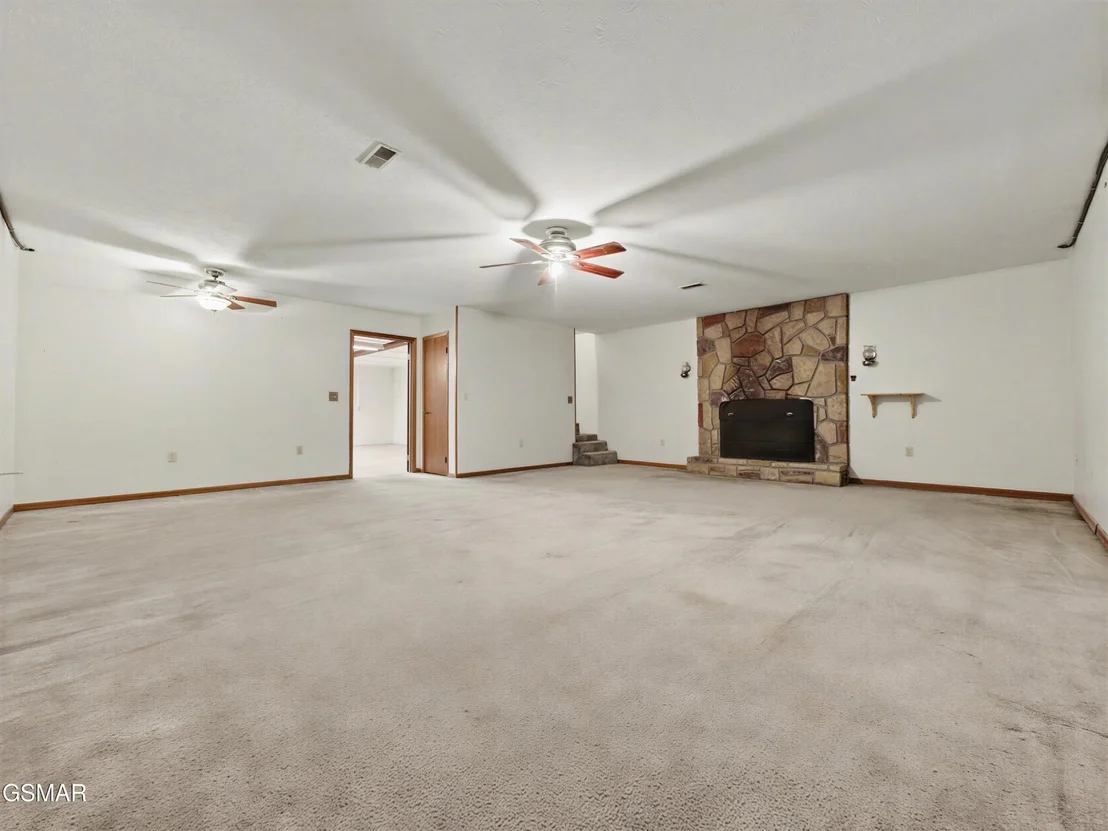 Photo of 2456 Amanda Lane