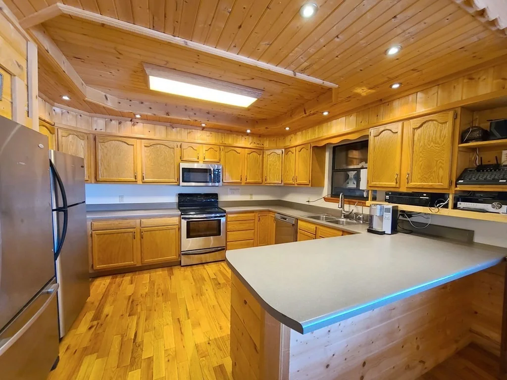 Photo of 669 Red Bud Lane