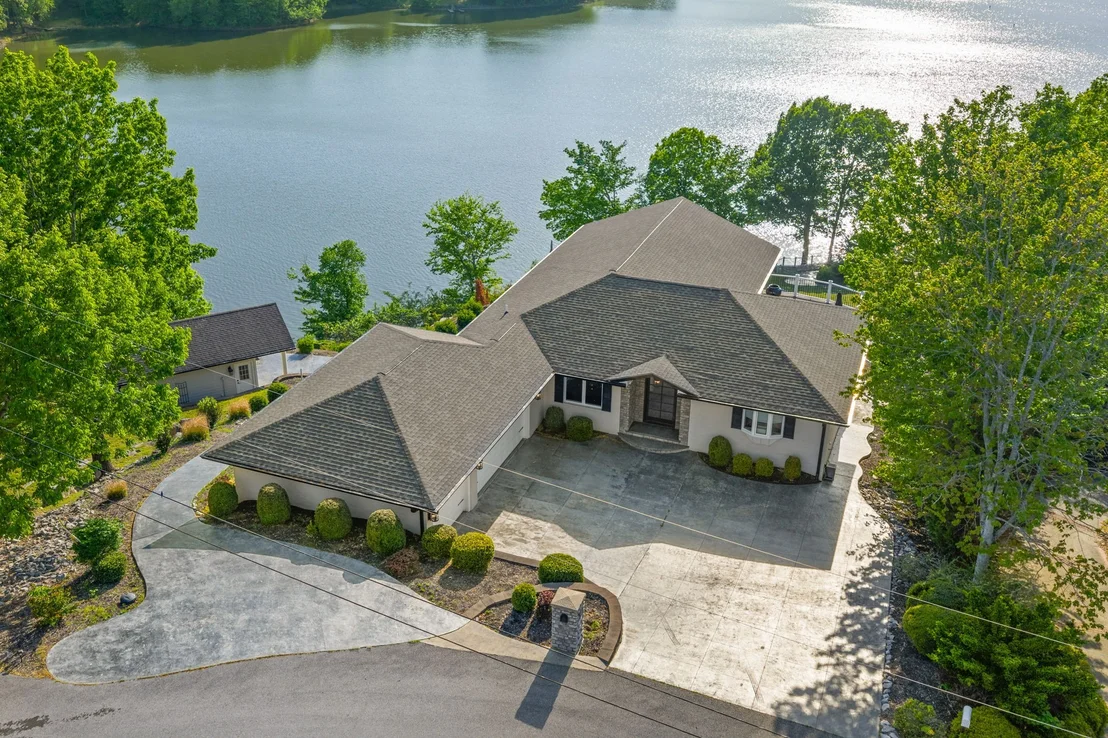 Photo of 401 Pollard Cir