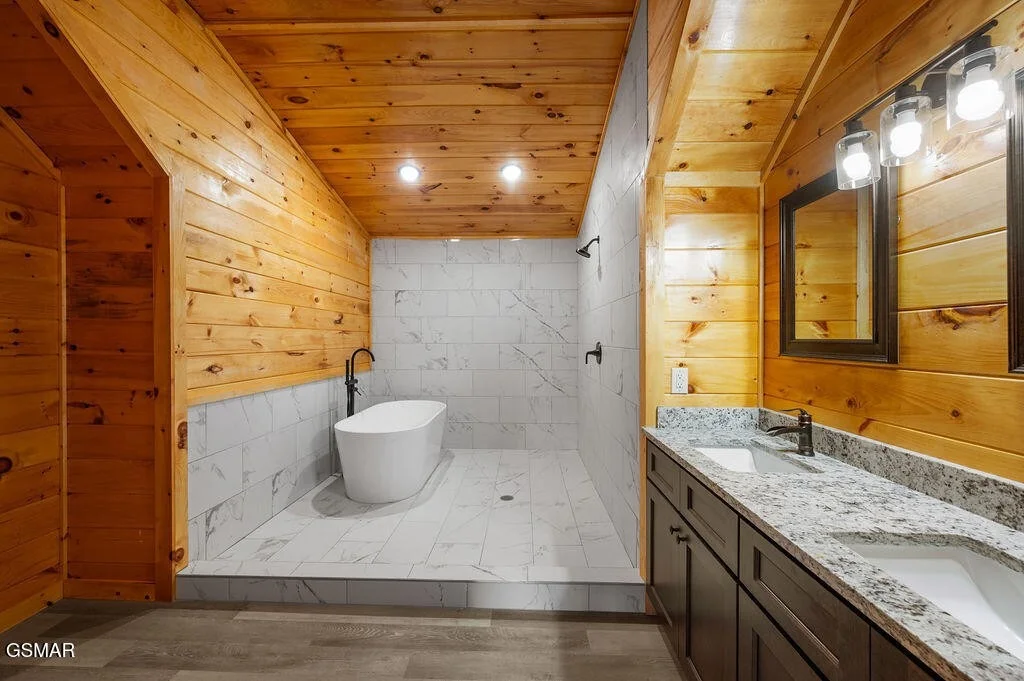 Photo of 4183 Chamberlain Lane