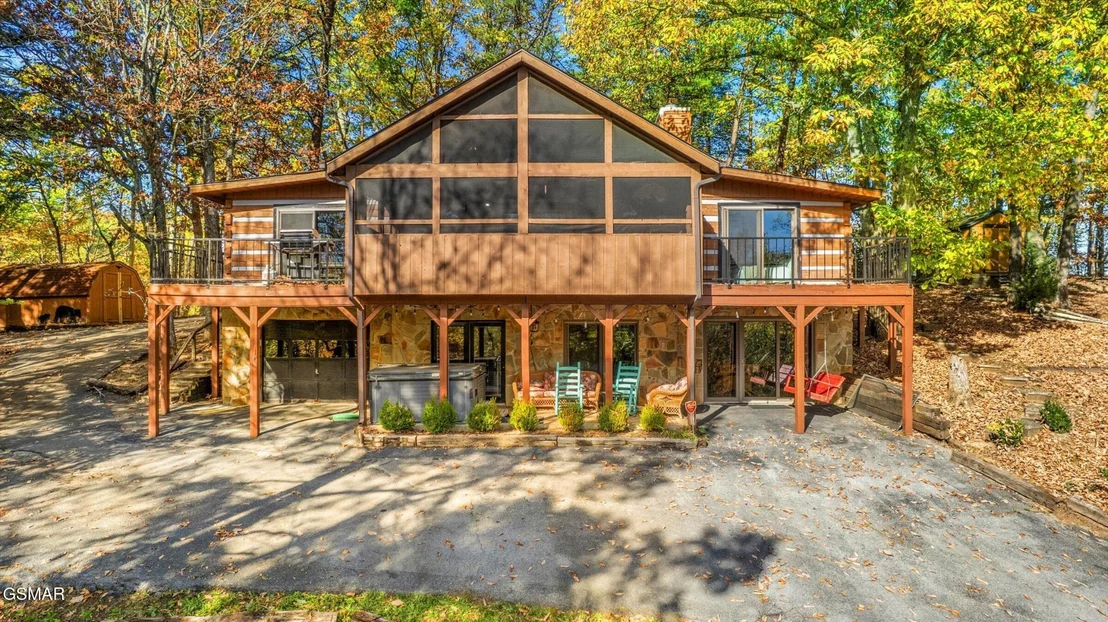 Photo of 1839 Ridgecrest Drive