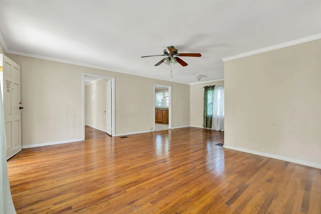 Photo of 3453 Bennett Road
