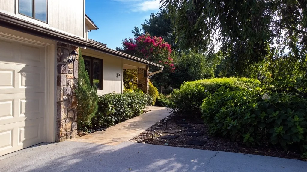 Photo of 351 Grandview Drive