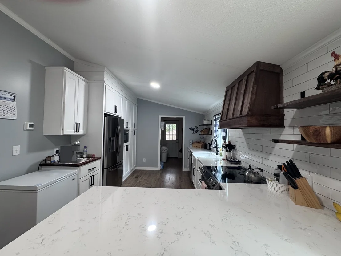 Photo of 2205 Carmichael Rd