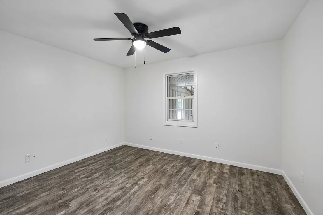 Photo of 619 Longbranch Rd