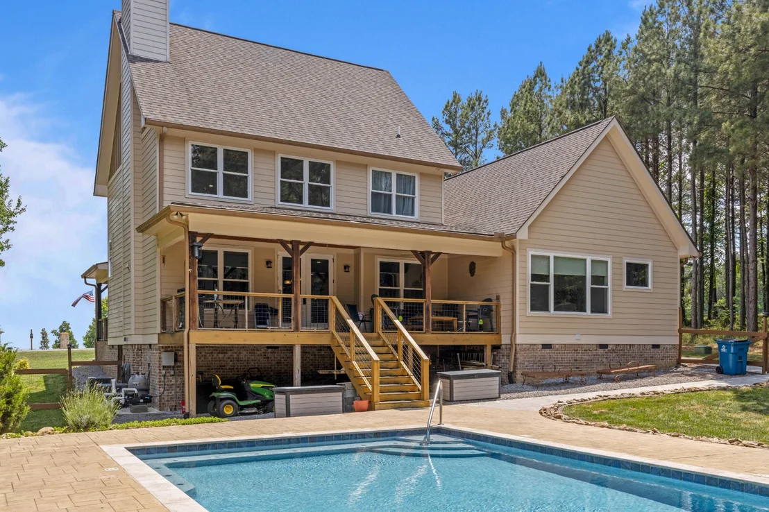 Photo of 2485 River Bluffs Drive