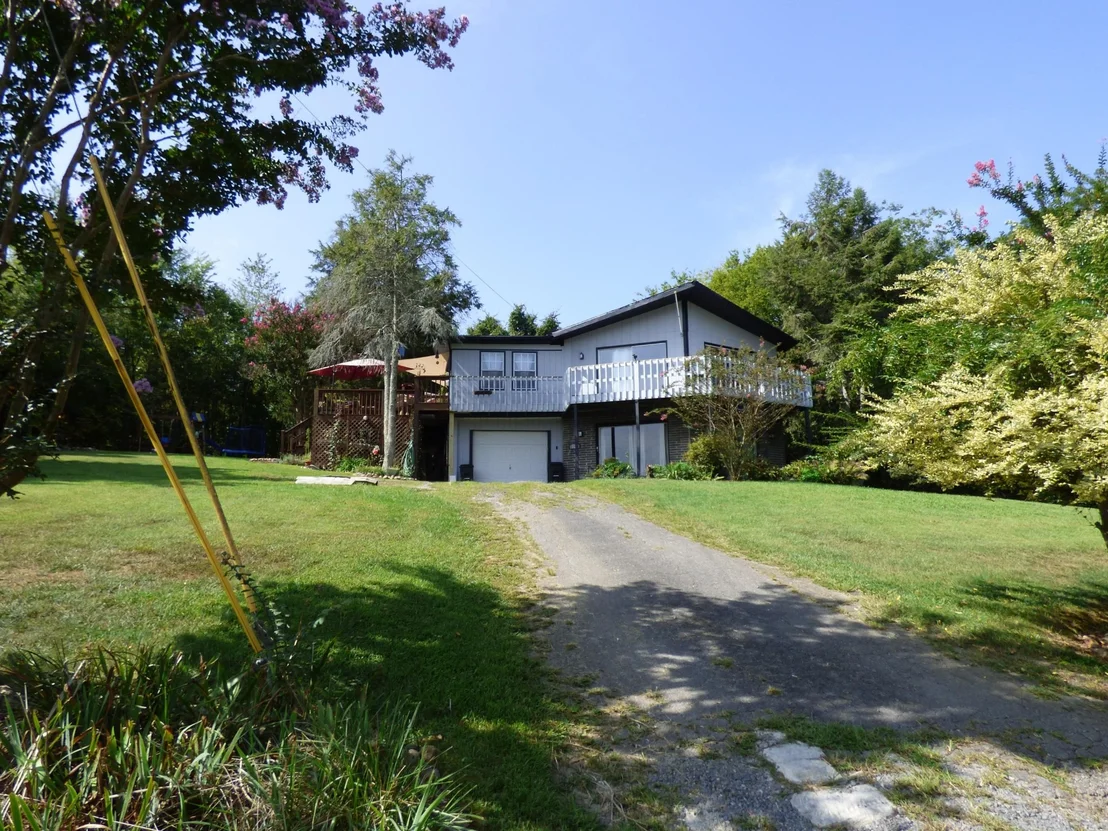 Photo of 229 Grant Place
