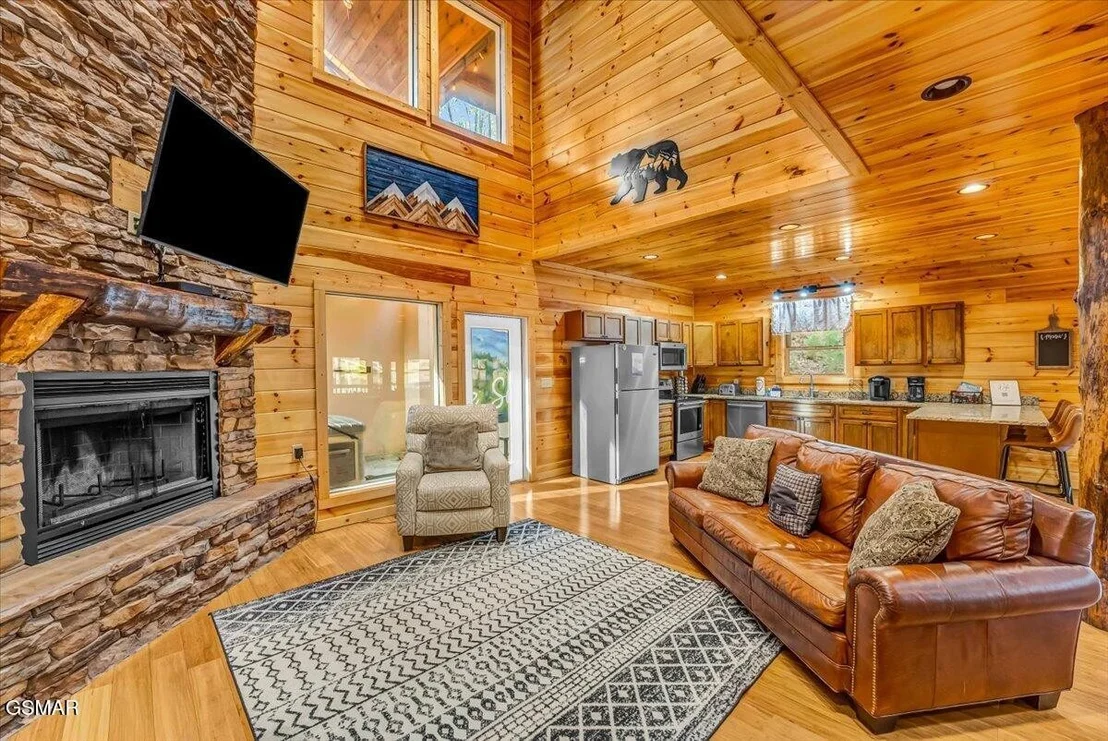 Photo of 2740 Mountain View Circle