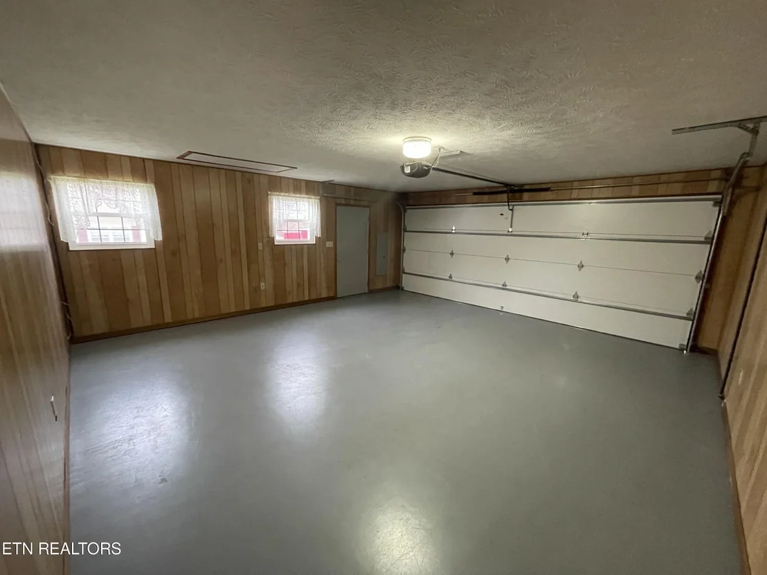 Photo of 421 Woods View Circle