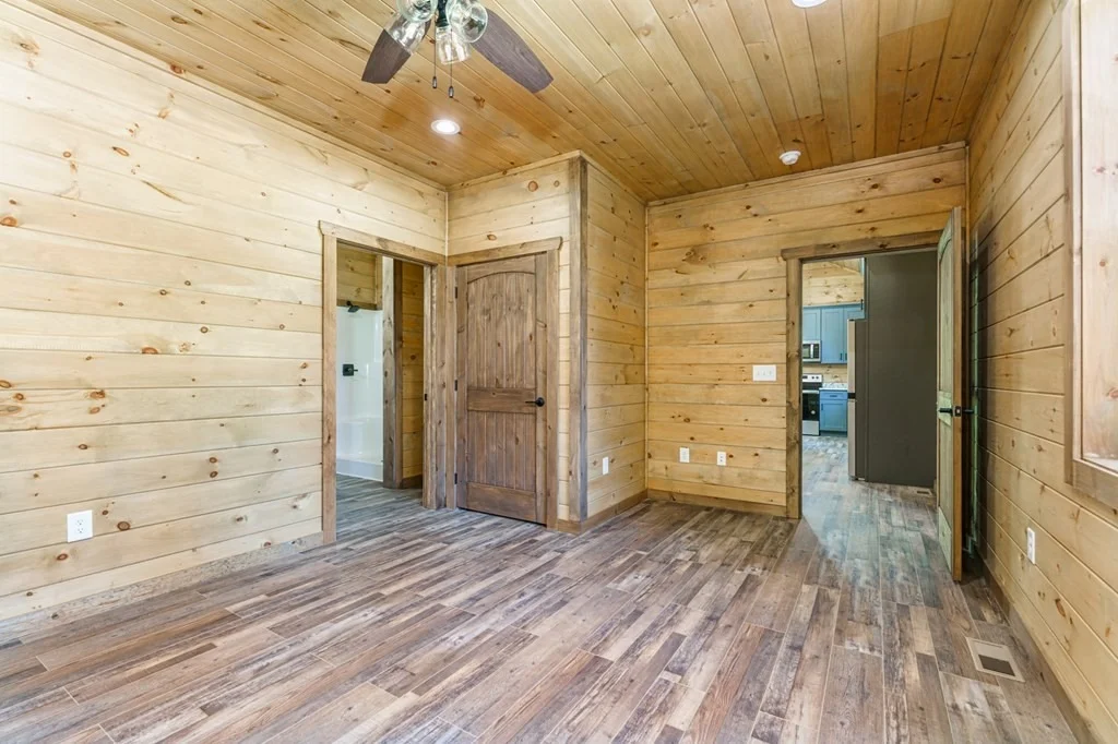 Photo of 4393 Chamberlain Lane