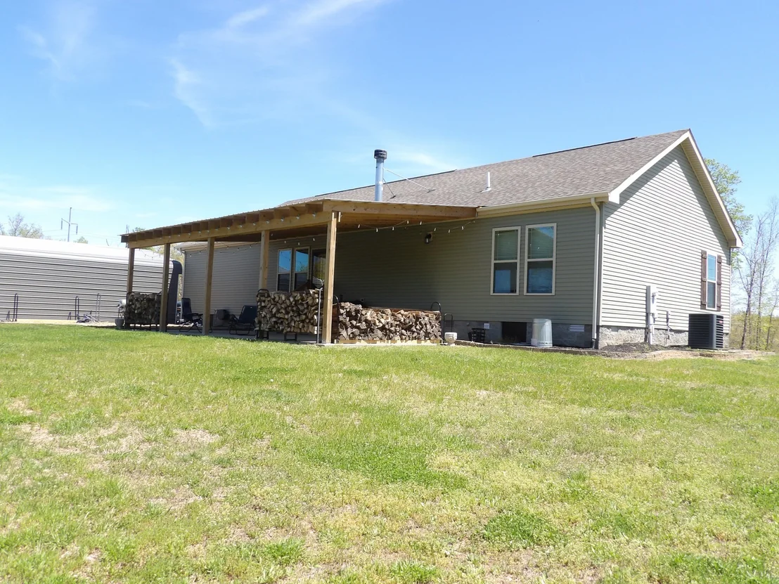 Photo of 520 Young Rd