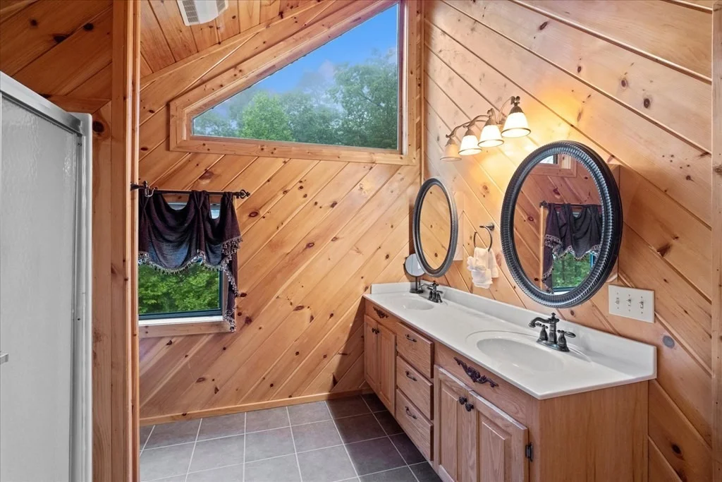 Photo of 2737 Pine Crest Lane