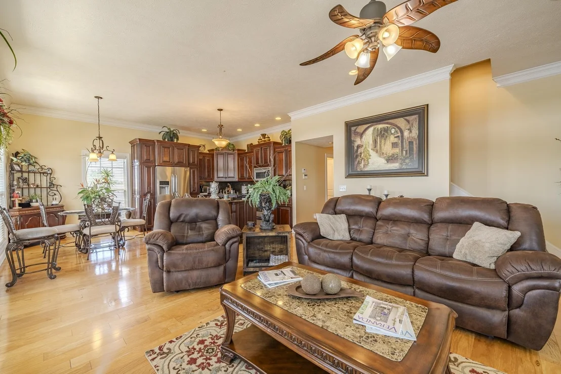 Photo of 320 SILVER WATER LN