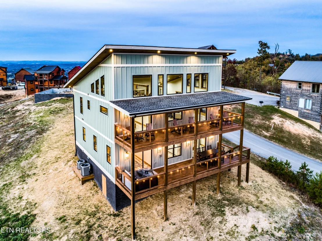 Photo of 2023 Starr Crest Drive