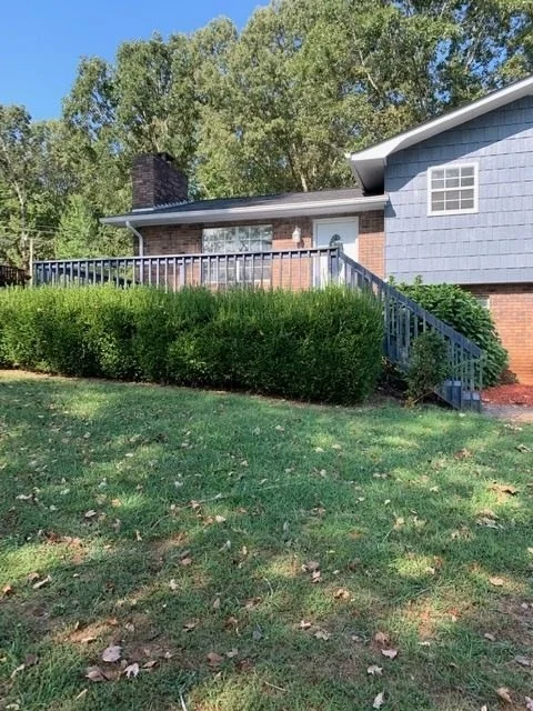 Photo of 242 Laurel Drive
