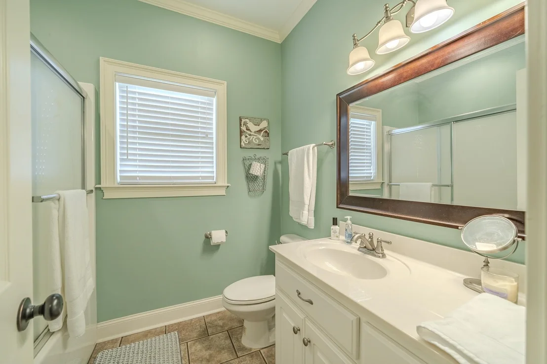 Photo of 27 HARBOR DR