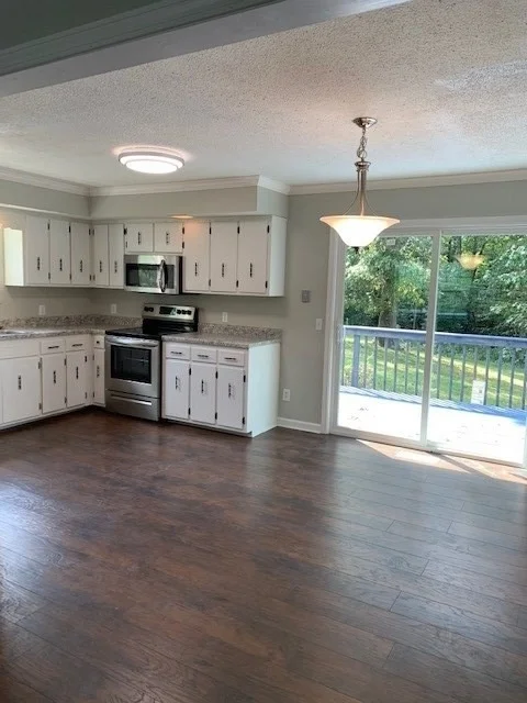 Photo of 242 Laurel Drive